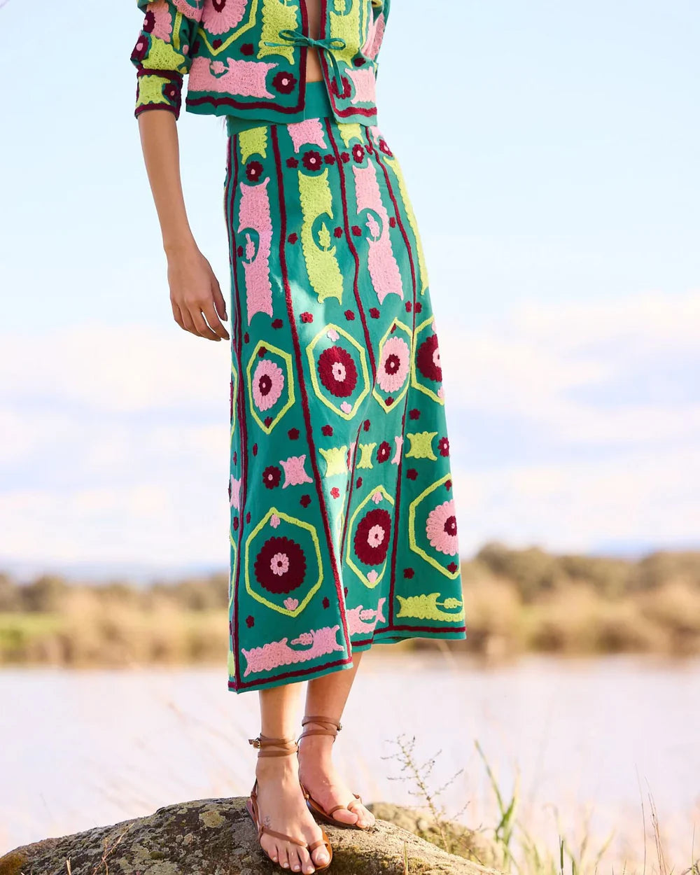 SILVIA - CONJUNTO FALDA Y CHAQUETA