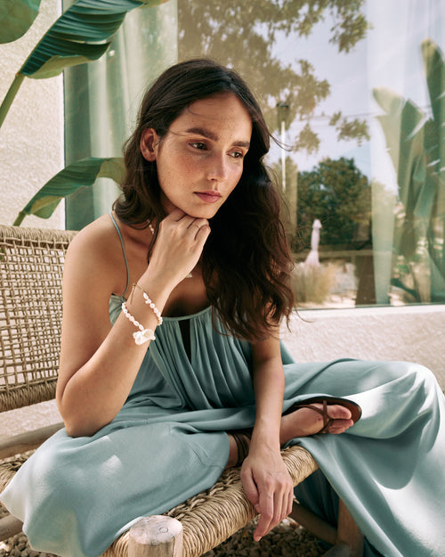 THEA - VESTIDO ASIMÉTRICO ESCOTE ESPALDA FLUIDO