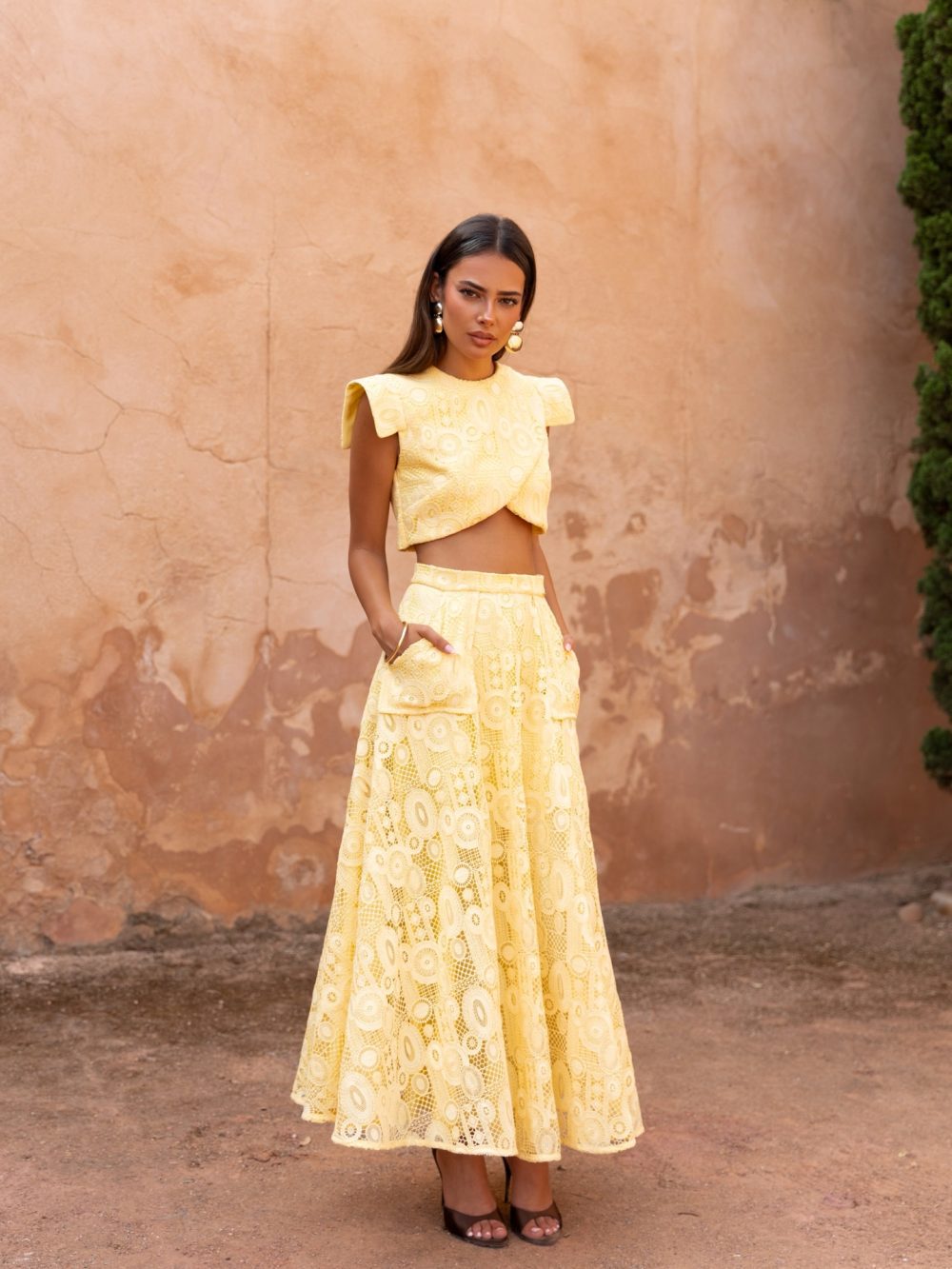 ZOE - CONJUNTO TOP Y FALDA GUIPUR